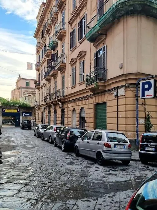 Holiday home Casa Comoda E Centrale In Quartiere Storico Di Napoli