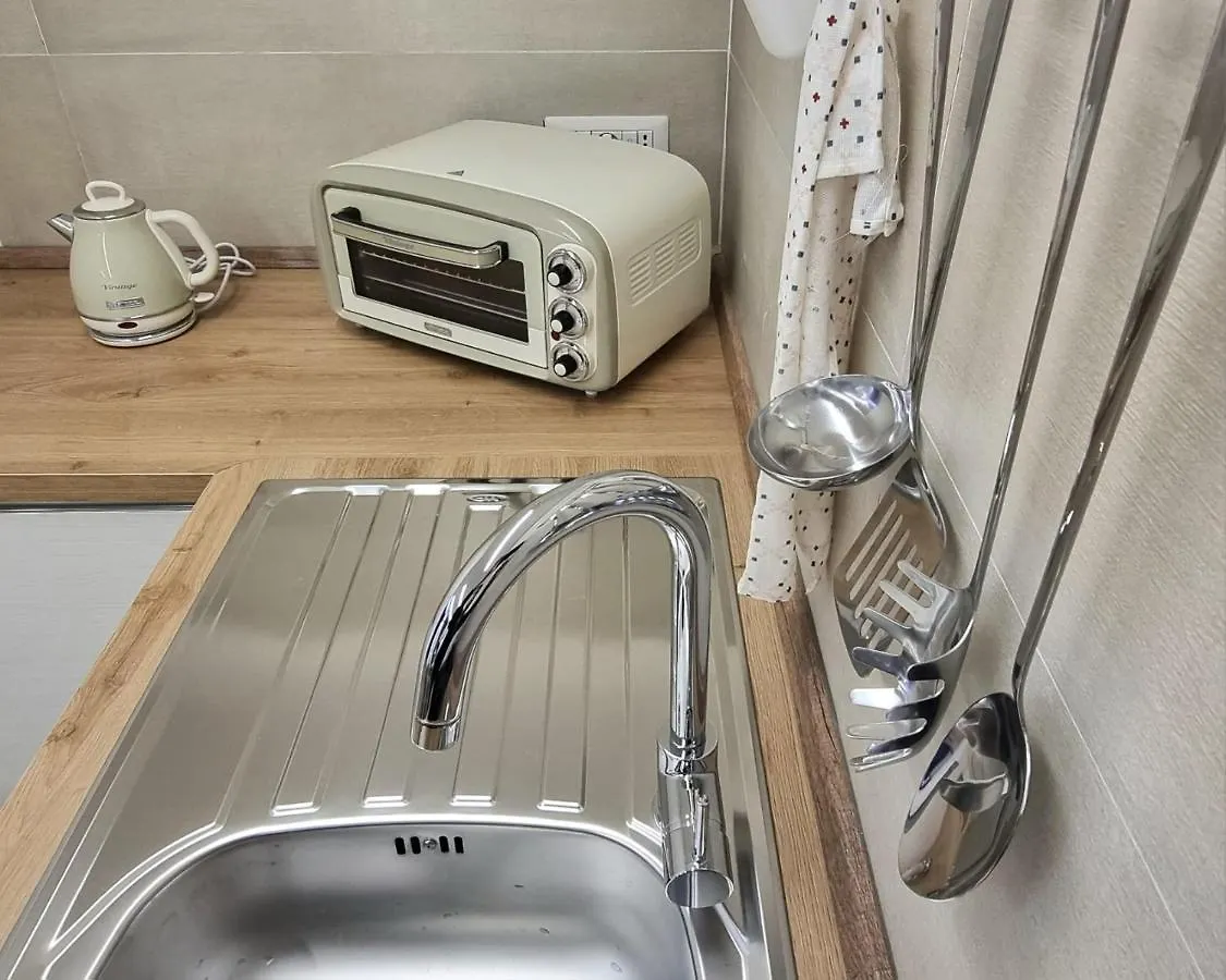 Casa Comoda E Centrale In Quartiere Storico Di Napoli