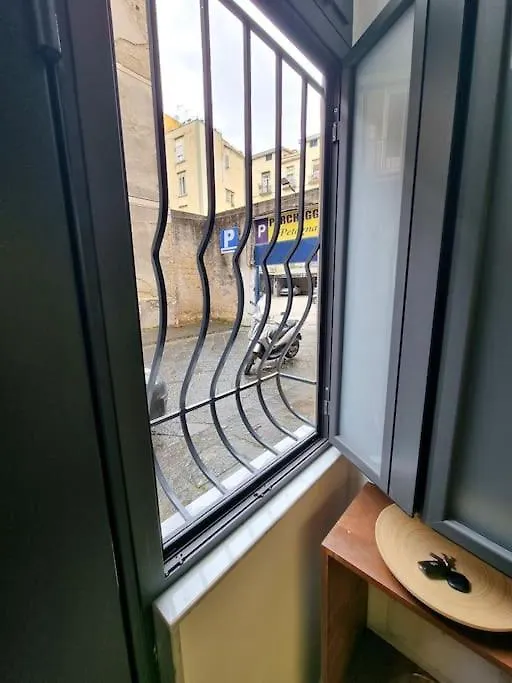 Casa Comoda E Centrale In Quartiere Storico Di Napoli בית נופש נאפולי