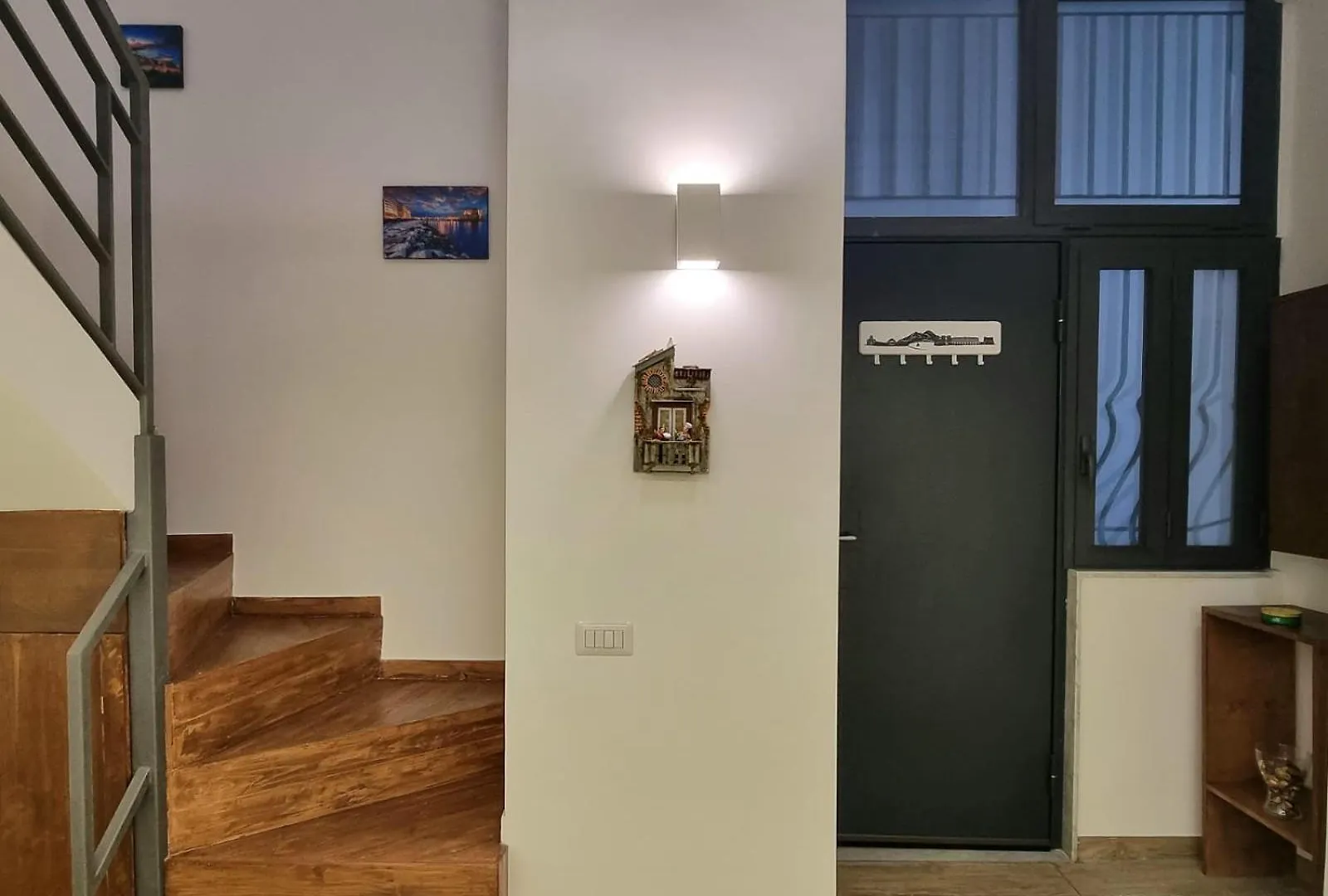 Casa Comoda E Centrale In Quartiere Storico Di Napoli איטליה