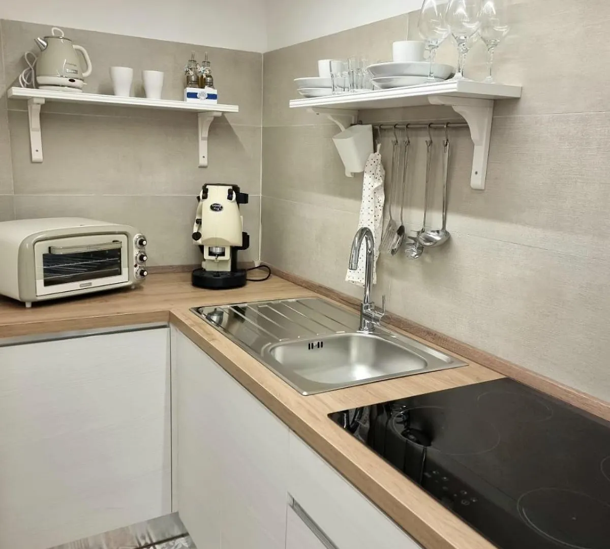 בית נופש Casa Comoda E Centrale In Quartiere Storico Di Napoli